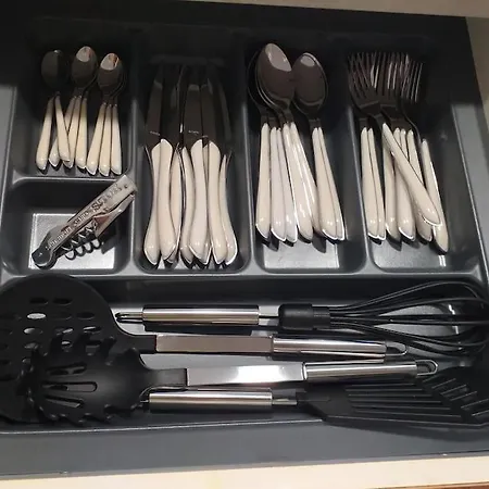 빌라 Aggeliki's Place Detached With Yard/parking *