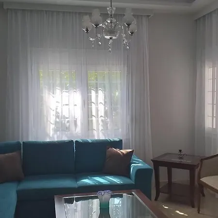 Aggeliki's Place Detached With Yard/parking *