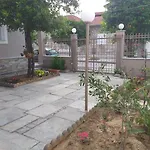 Aggeliki's Place Detached With Yard/parking Willa *